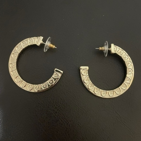 Express Textured Thick Hoop Earrings Shiny Gold - Picture 2 of 5